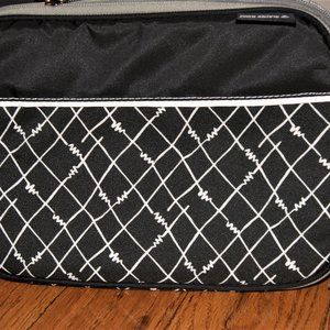 NWT: Glacier Ridge insulated lunch box